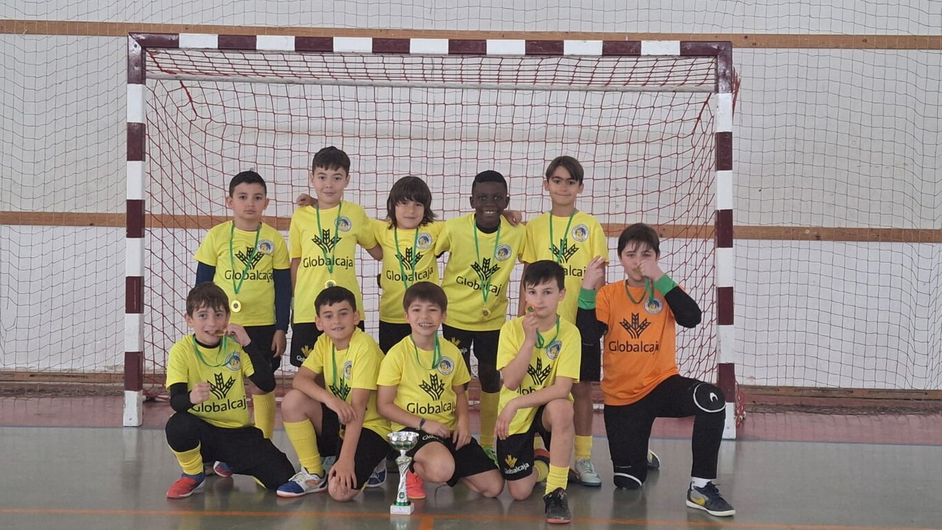 8 benjamín formación