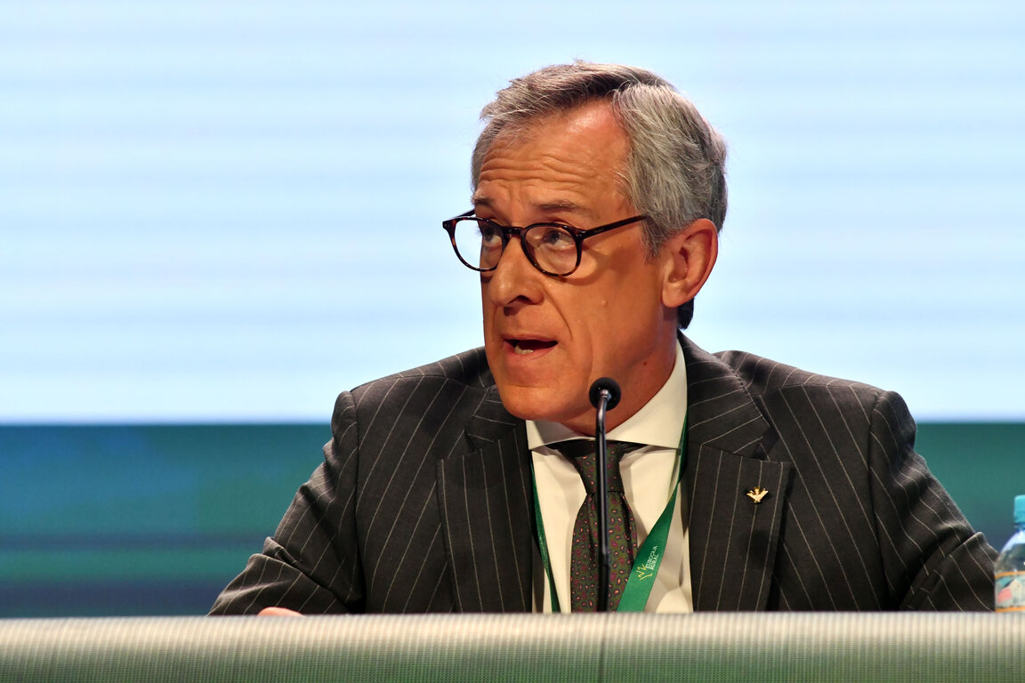 20250425 FOTO INTERVENCIÓN PRESIDENTE EUROCAJA RURAL