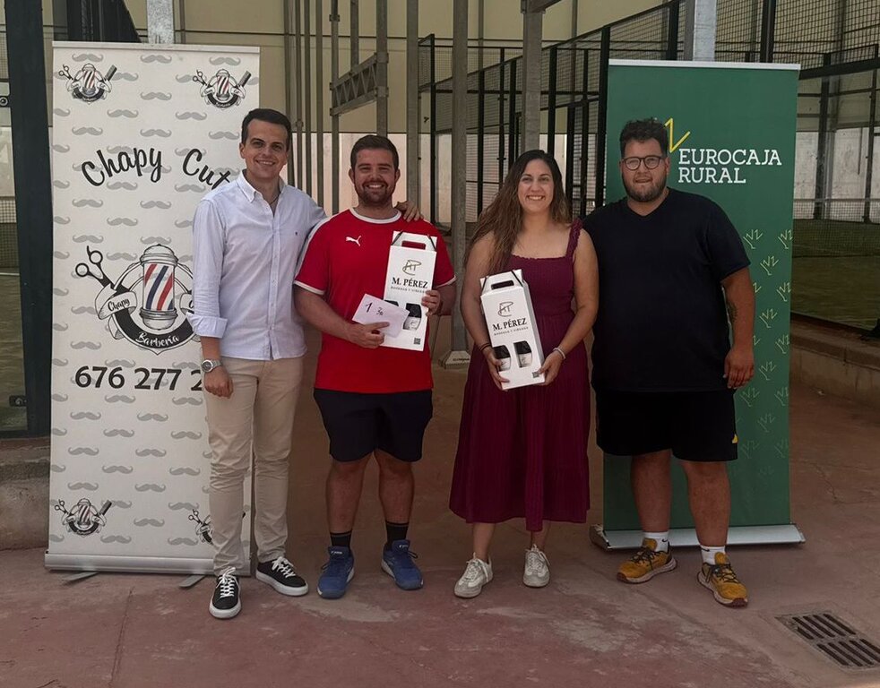 GANADORES 3A CATEGORIA TORNEO PADEL