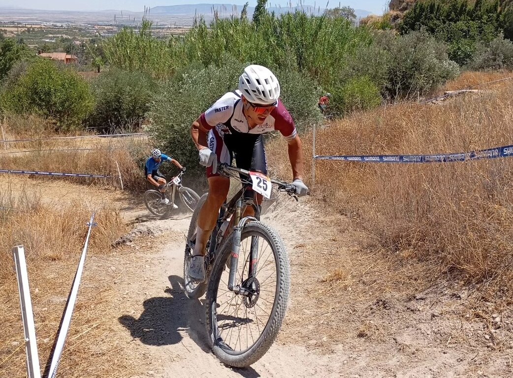 520874632_2443988169311137_3391476002414213298_n