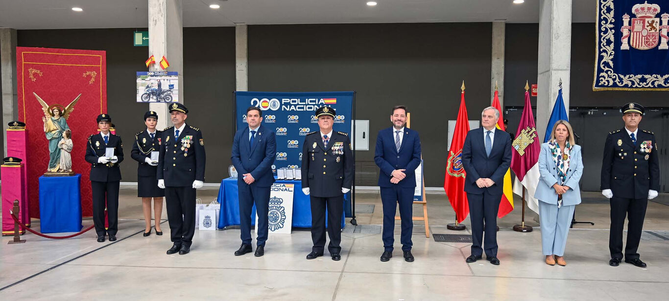 6e58257cbaf87c4bce0b1da824c3f3aa_XL