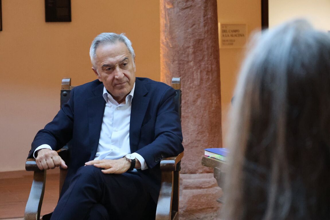 569286985_1242566697898652_3127471295973431042_n