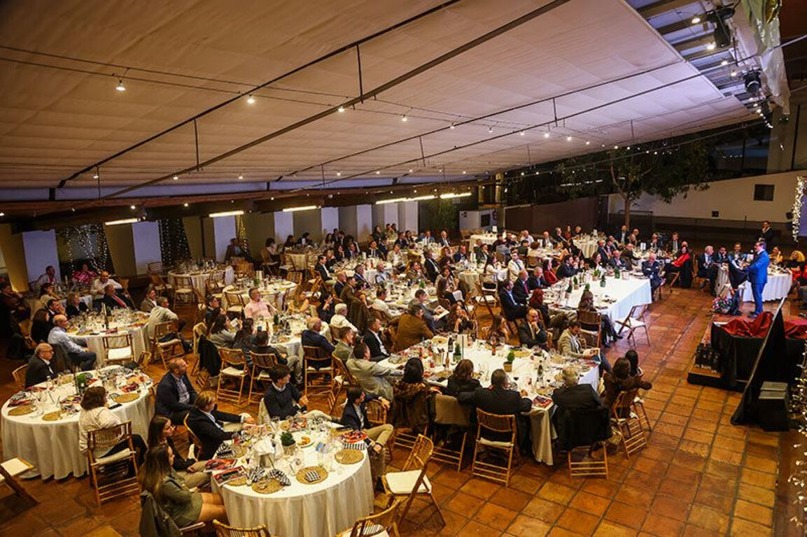 24fb7b7ee1be4802425fa21400981534_10_XL