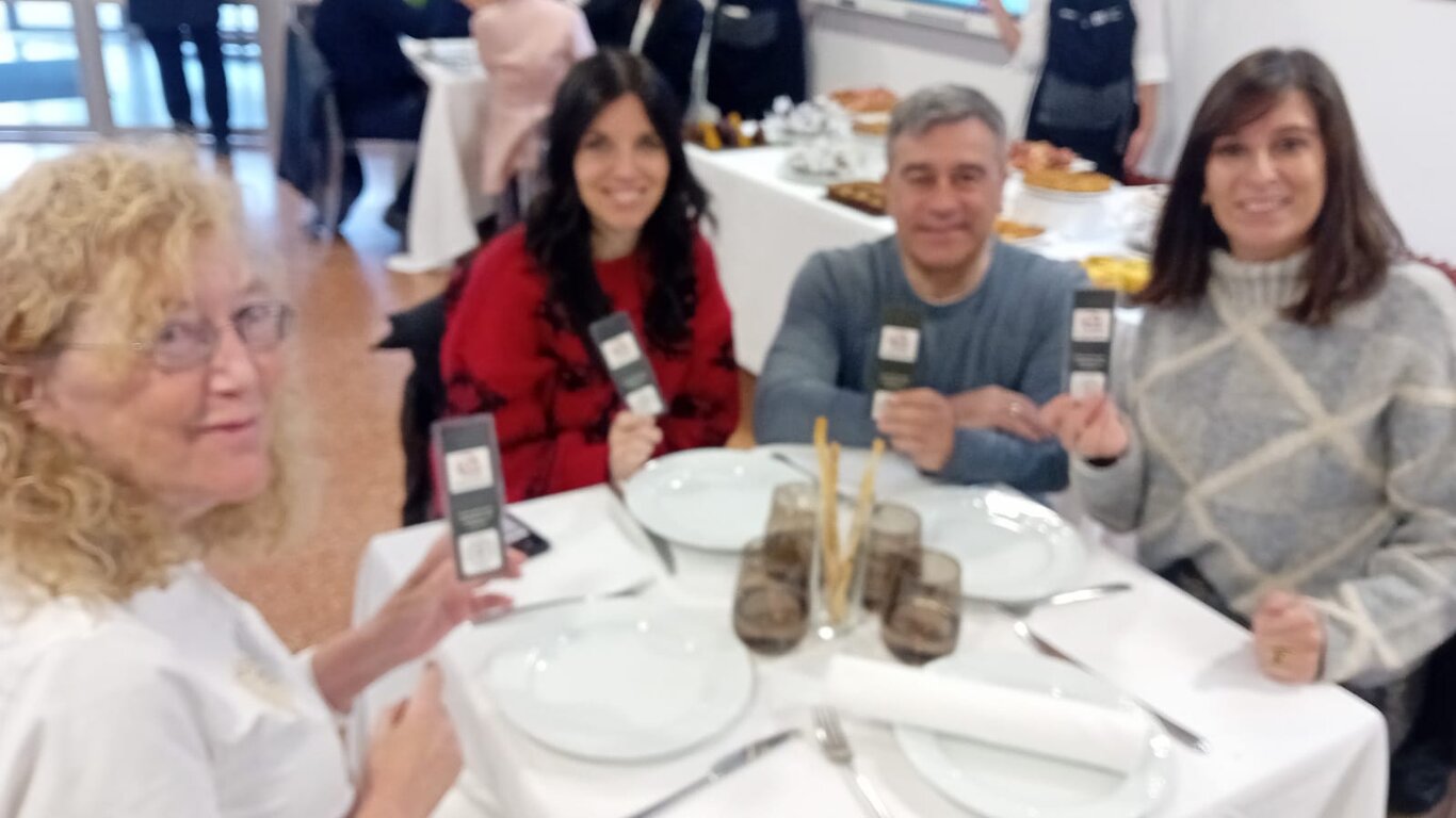 WhatsApp Image 2025-11-24 at 21.27.44 (1)