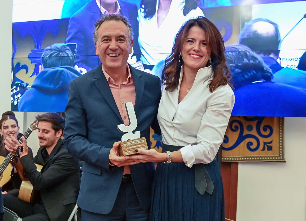 6ee02b14a3c53cc476fcf7c4ed73b5d0_5_XL