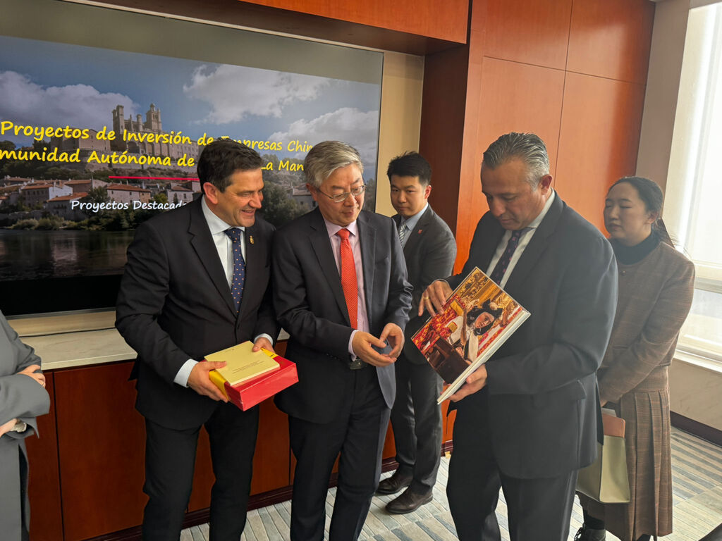 734d37c15e061632f41b71ad47844f57_5_XL