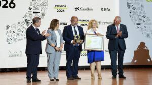 7-INSIGNIA-DE-ORO-300x169