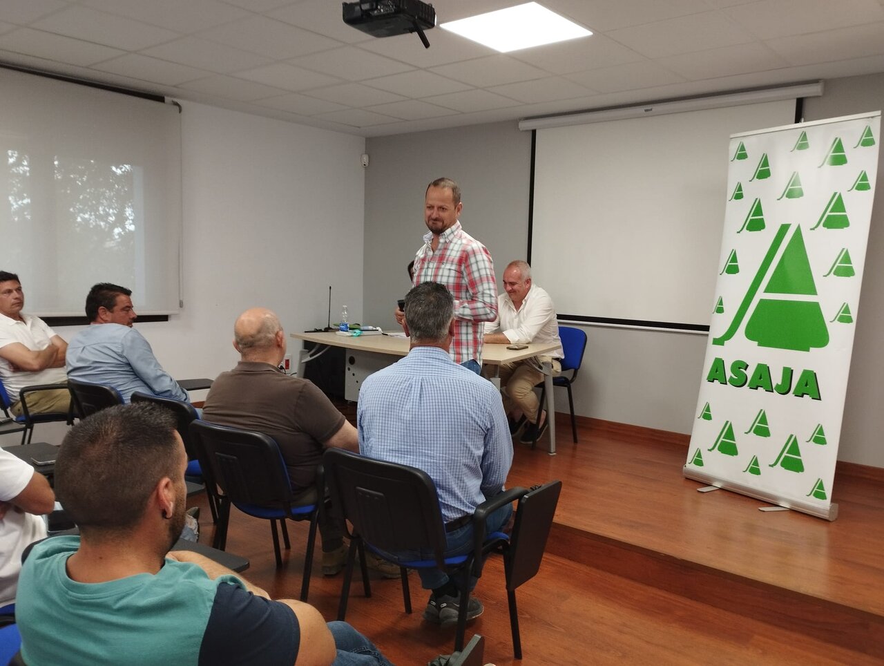 ELECCIÓN DEL NUEVO PRESIDENTE LOCAL RUBEN VELA